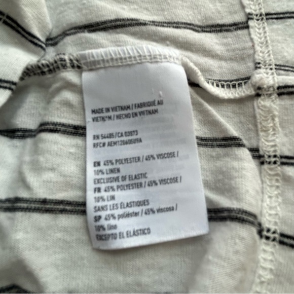 American Eagle white with black vertical stripes blouse Size M - Picture 8 of 10